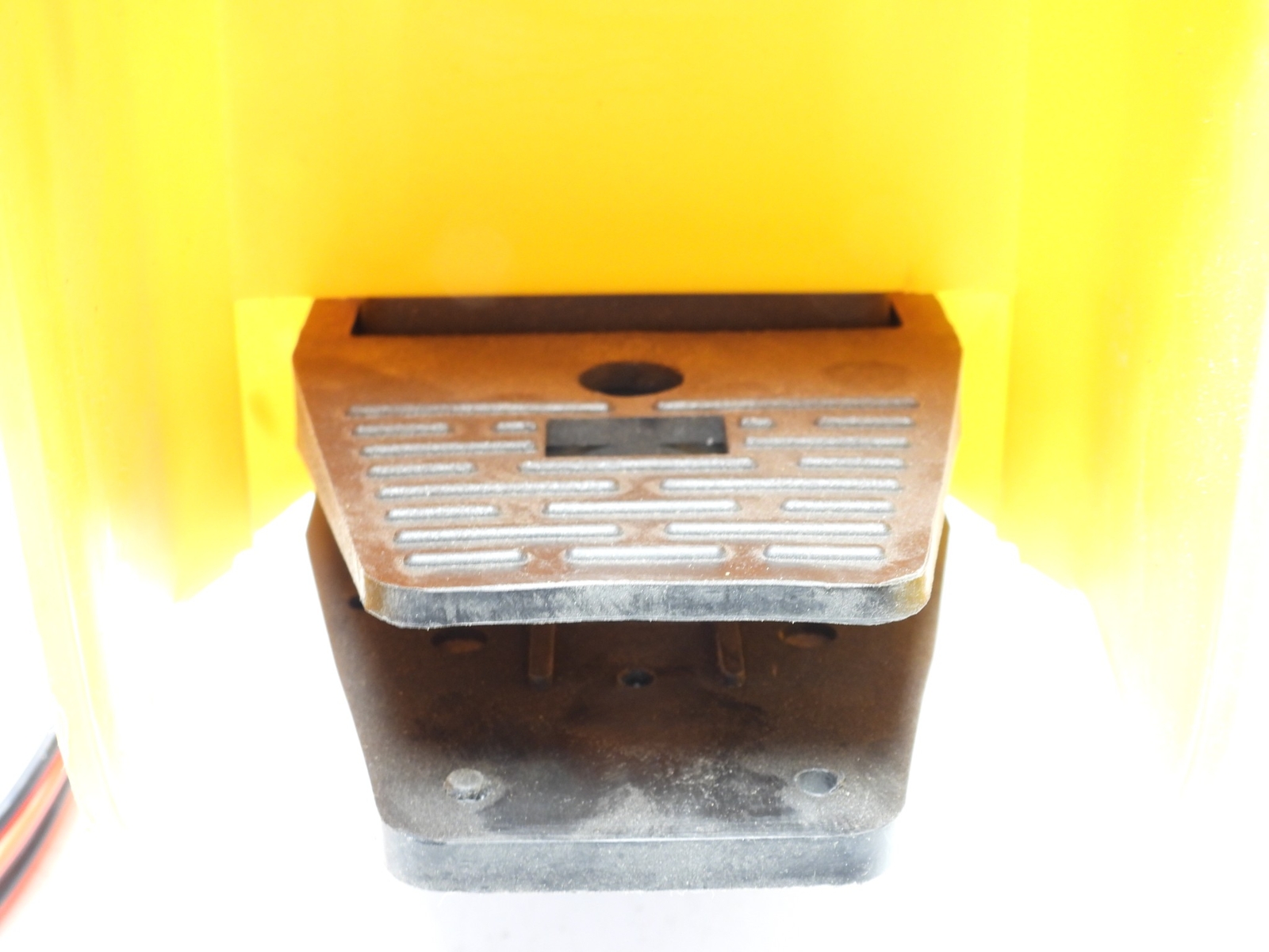 Pneumatic Foot Pedal 41-860 258710010 for AMP’s U-300 Underpinner