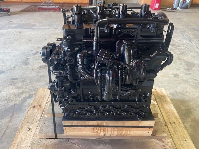 REMANUFACTURED BOBCAT DOOSAN HYUNDAI DM02 D24 DIESEL ENGINES SKID STEER LOADERS