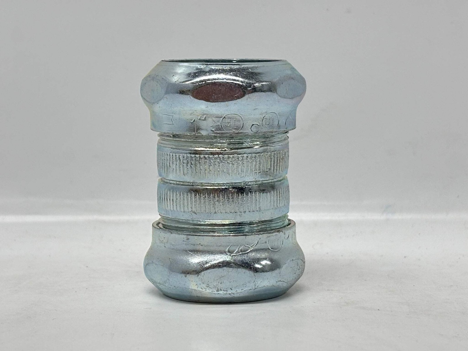 25 PK RACO 2924RT 1″ EMT Raintight Compression Coupling, Steel