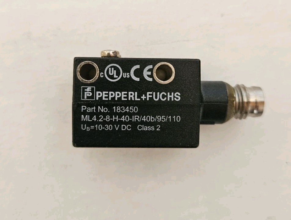 PHOTO EYE SENSOR ML4.2-8-H-40-IR/40B/95/110 PEPPERL + FUCHS 183450 TESTED