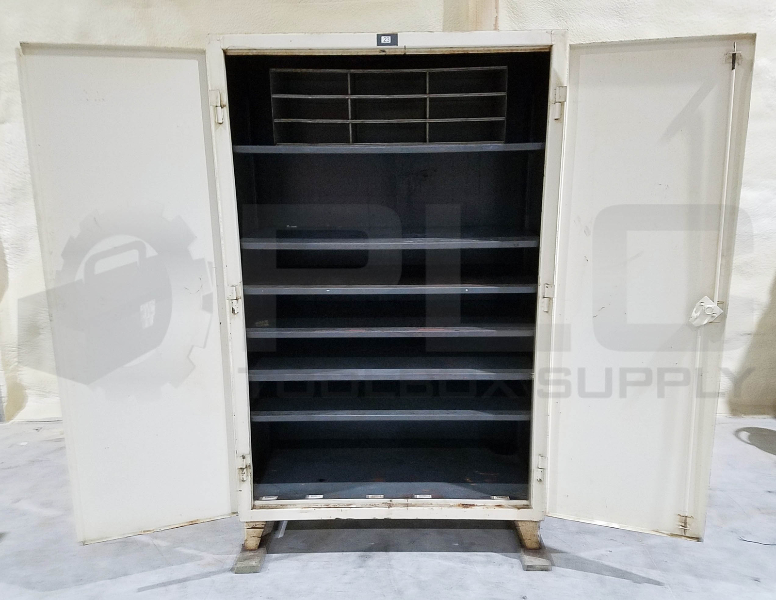 STRONG HOLD CABINET, 7 SHELF, 48 x 24 x 78, CREAM