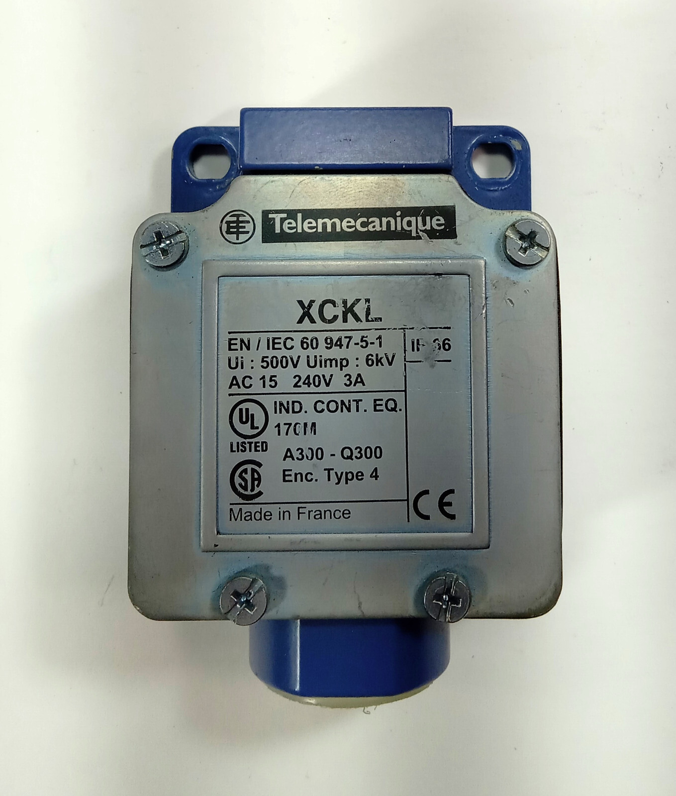 1 USED TELEMECANIQUE ZCKL1H7/ XCKL LIMIT SWITCH ***MAKE OFFER***