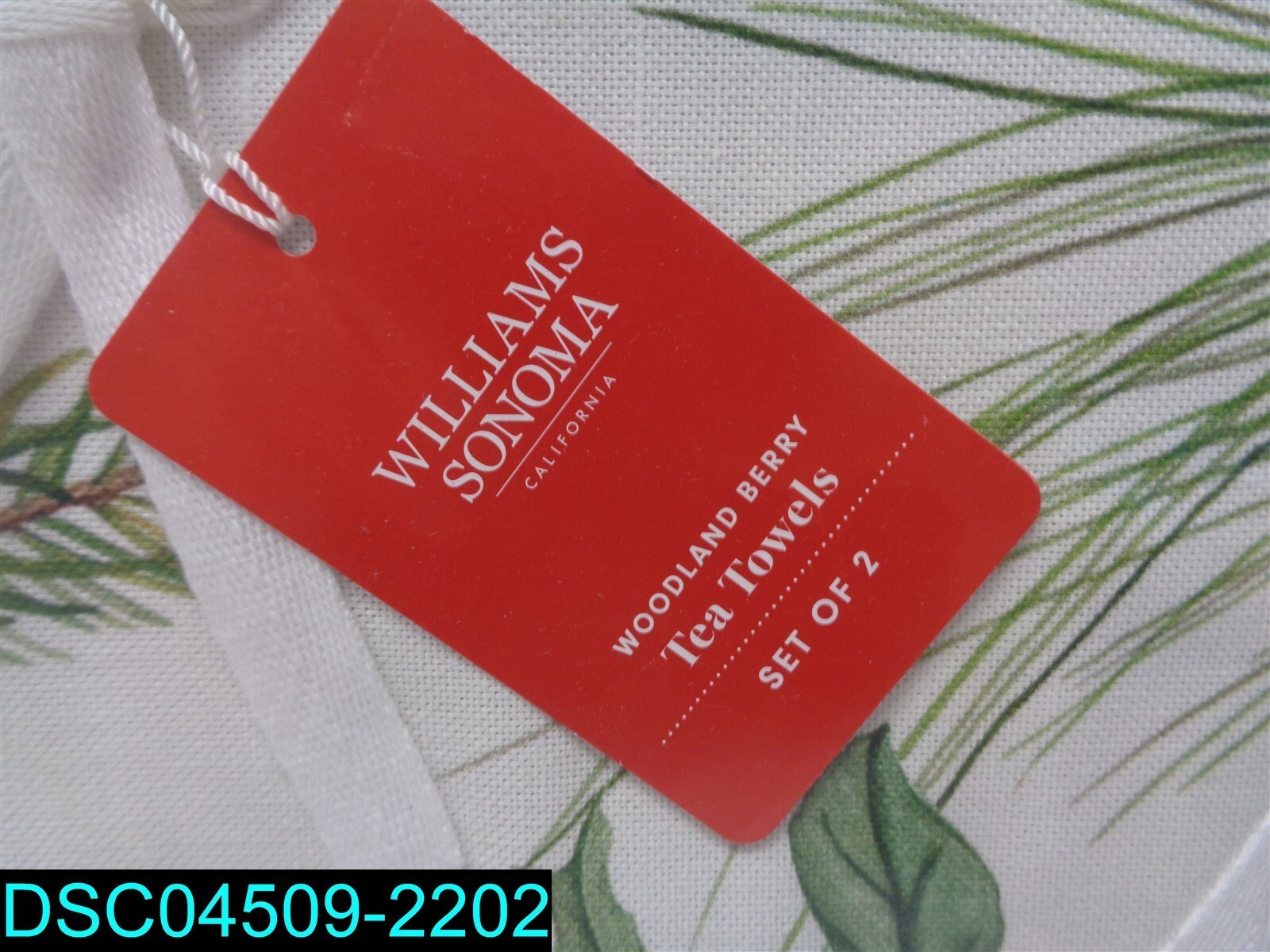 QTY=2: Williams Sonoma Tea Towels