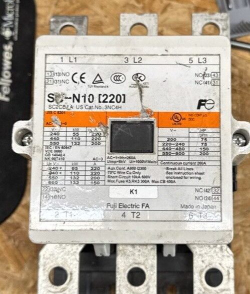 Fuji Electric SC-N10[220] Contactor 3NC4H 24V AC/DC Coil 220A TESTED