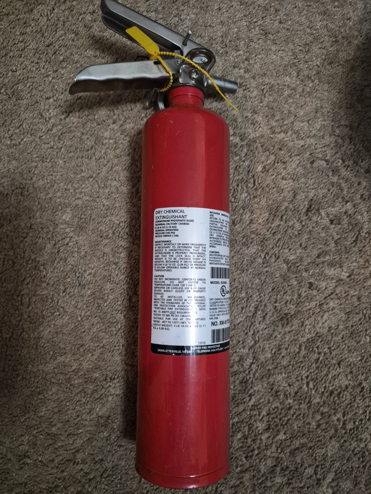 Badger 21007865 2.5 lb ABC Fire Extinguisher with Vehicle Bracket and insp. tag.