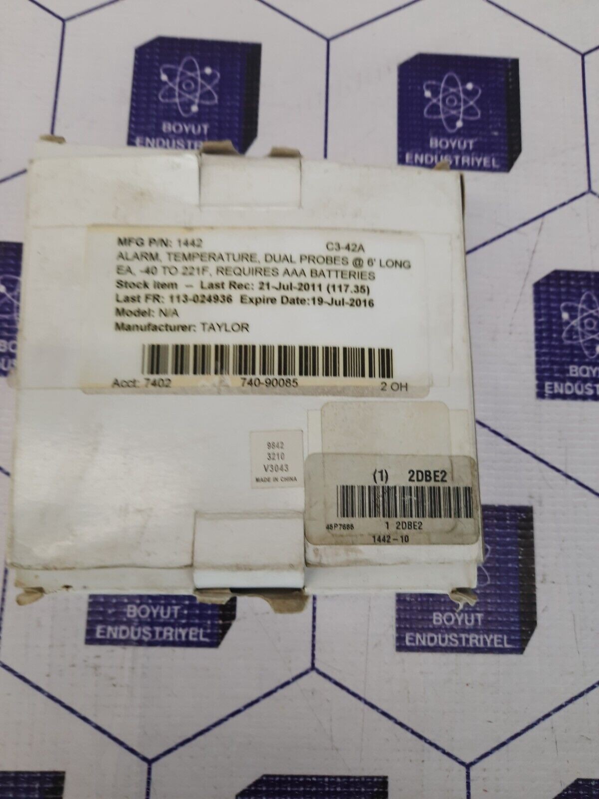 TAYLOR (-40°to 221 °F-40° to 105 °C) RECORDING THERMOMETER WITH DUAL PROBES