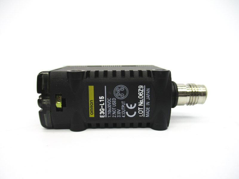 OMRON E3G-L15 10-30VDC NSNP