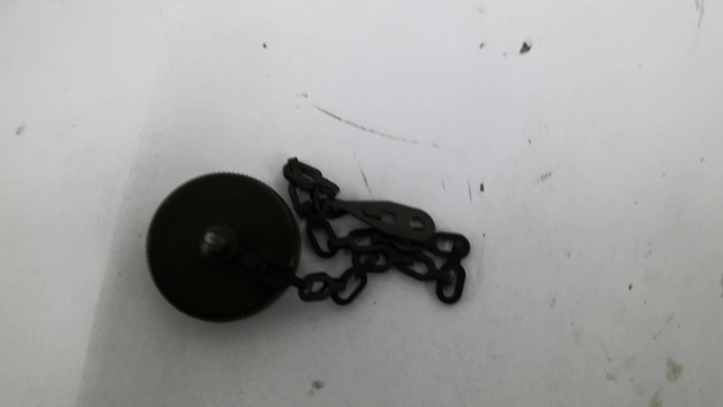 DDK MS25043-18D Cover W Plug Lot Of 2