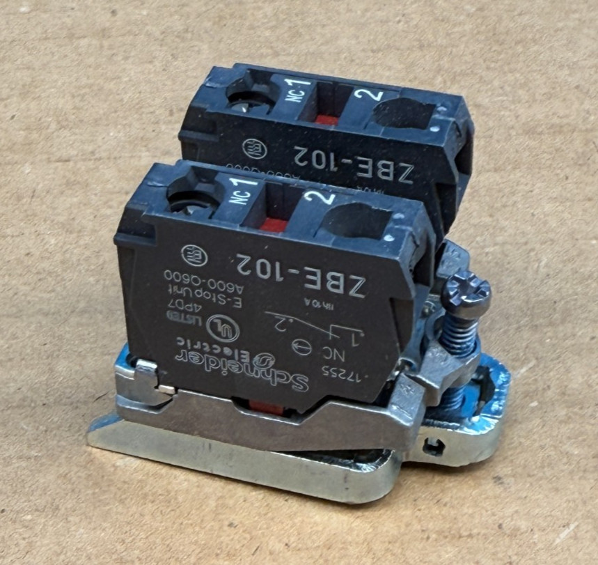 Genuine Schneider Electric ZB4BZ104 Harmony 22mm 2NC Contact Block Mounting