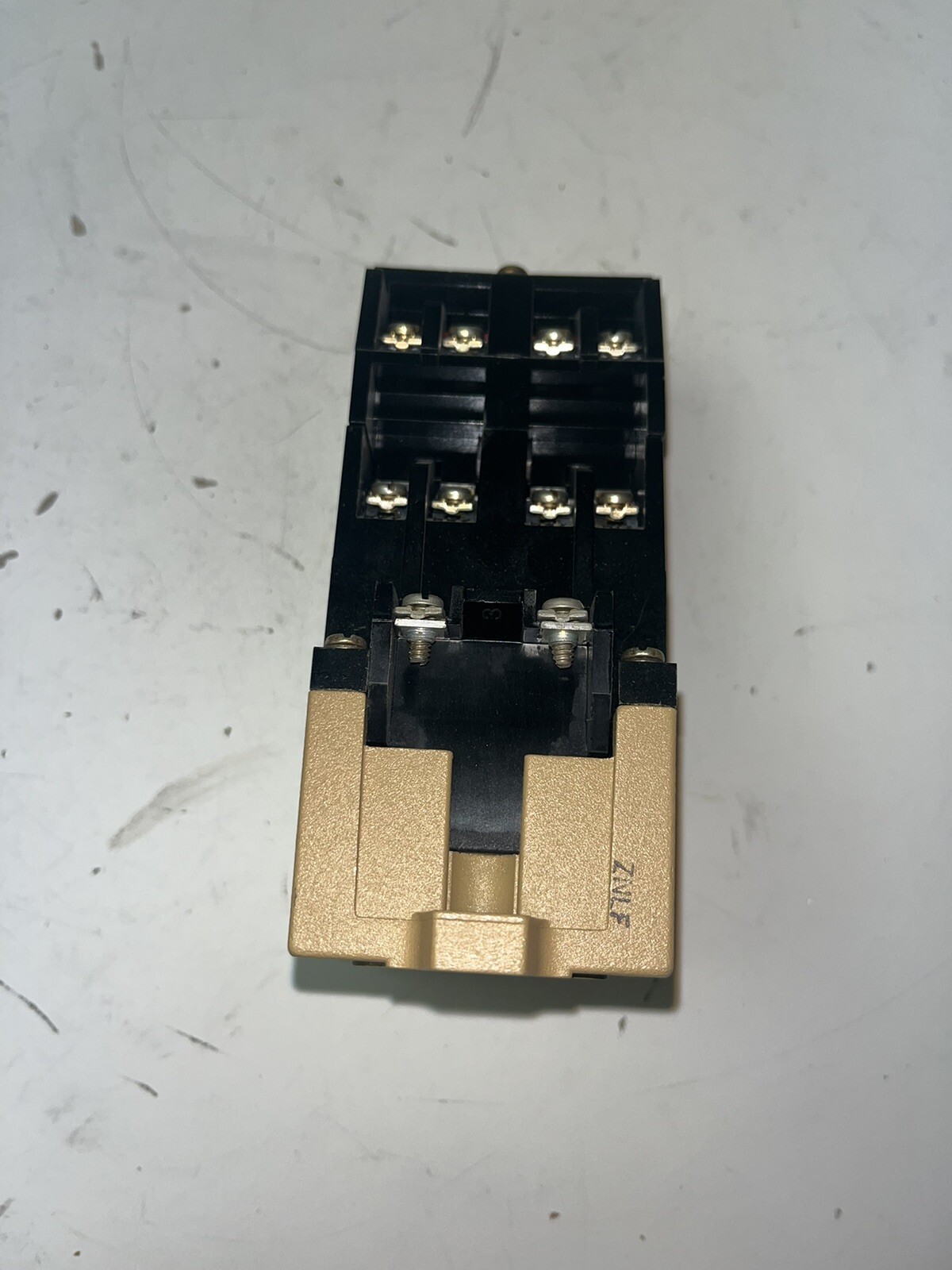 New ALLEN-BRADLEY 700-P440A1 TYPE P CONTROL RELAY. 115-120V 60HZ / 110V 50HZ New