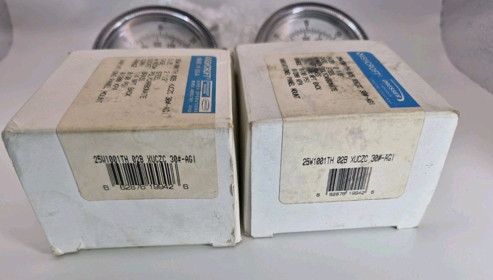 LOT OF 2 NEW ASHCROFT 2.5″ 30 PSI 1/4″NPT PRESSURE GAUGES 25W1001TH *USA 088-03