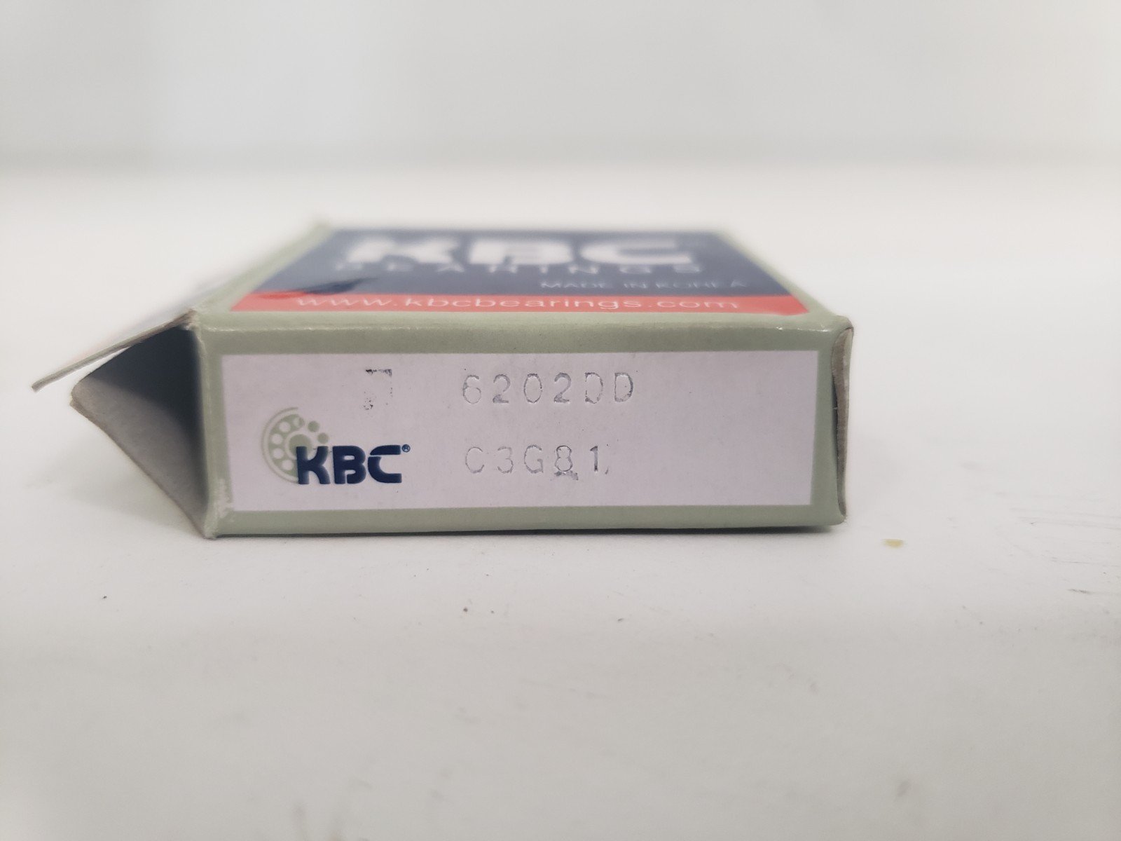 KBC 6202DD RADIAL BEARING, LOT OF 2, NIB