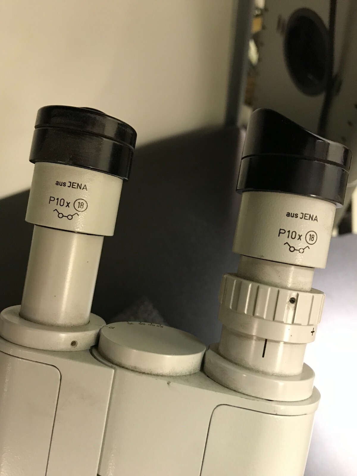 AUS JENA M290906 Research Binocular Microscope with X.Y Stage