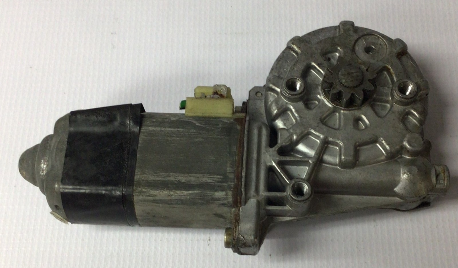Mercedes Benz Power Window Motor 0130 821 037 – Used OEM Part