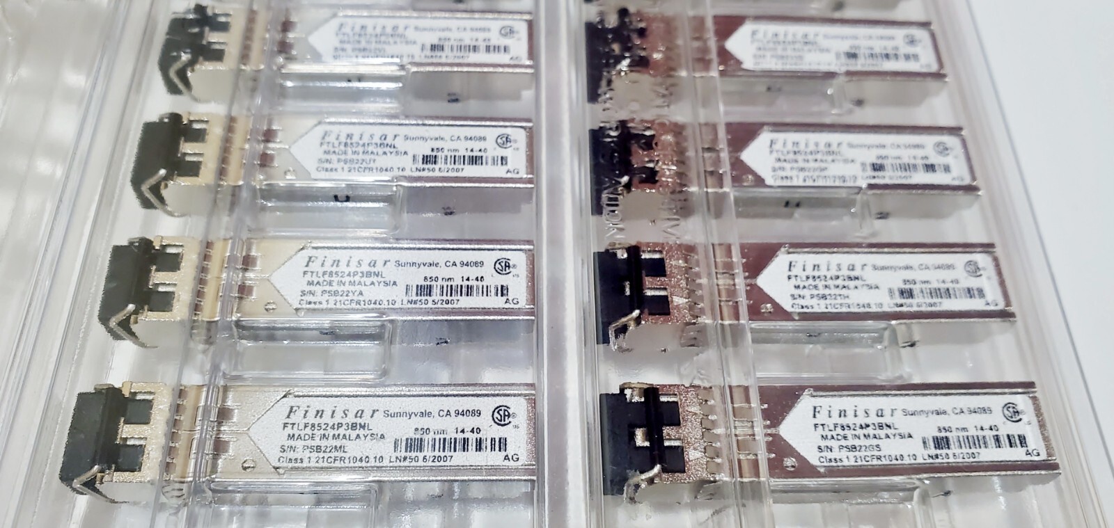 Finisar FTLF8524P3BNL 4Gbps FC 850nm 3.3V LC Duplex Pluggable SFP