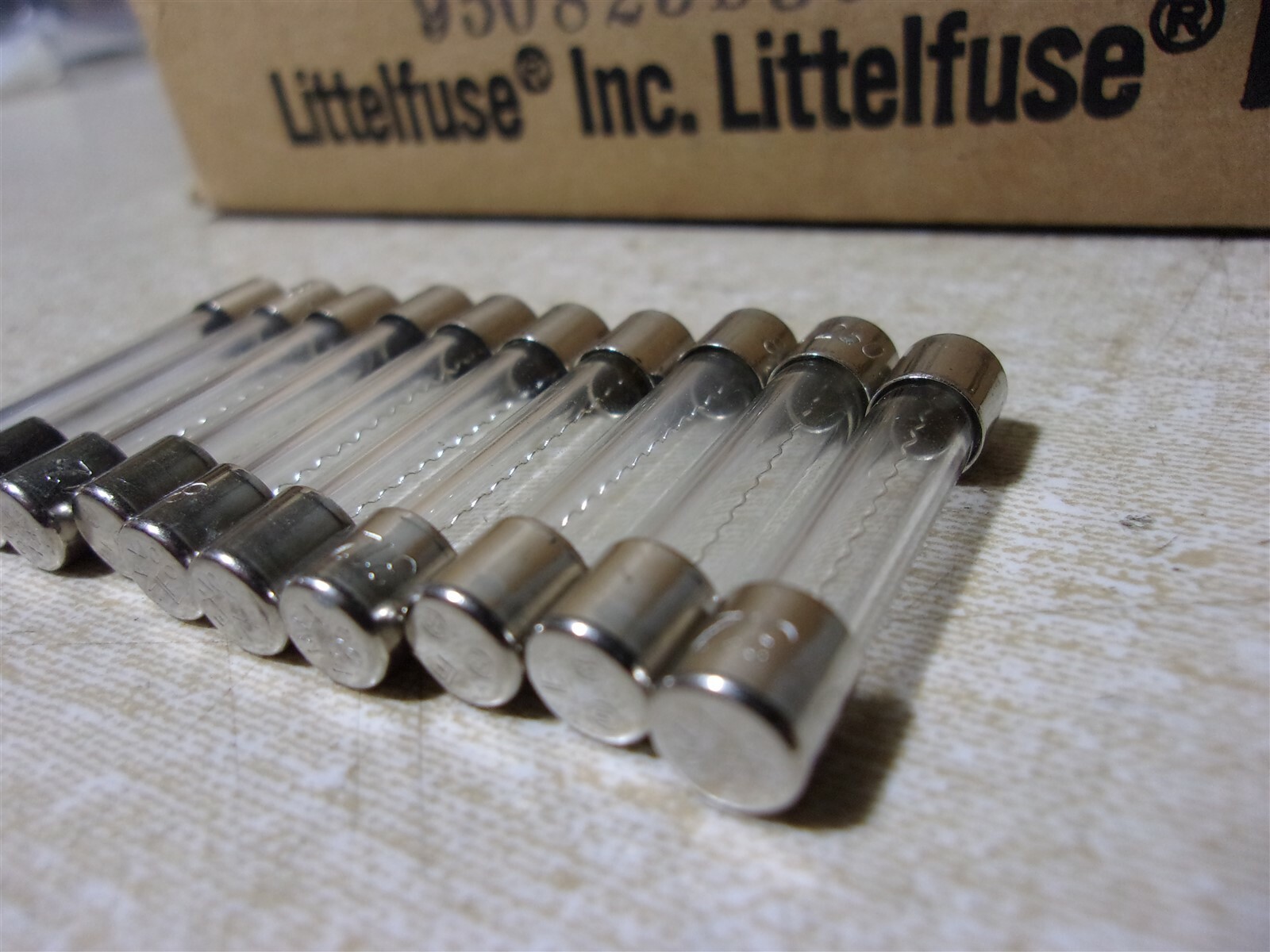 NEW Littelfuse 3AG 8A Glass Fuses, Lot of 10 *FREE SHIPPING*