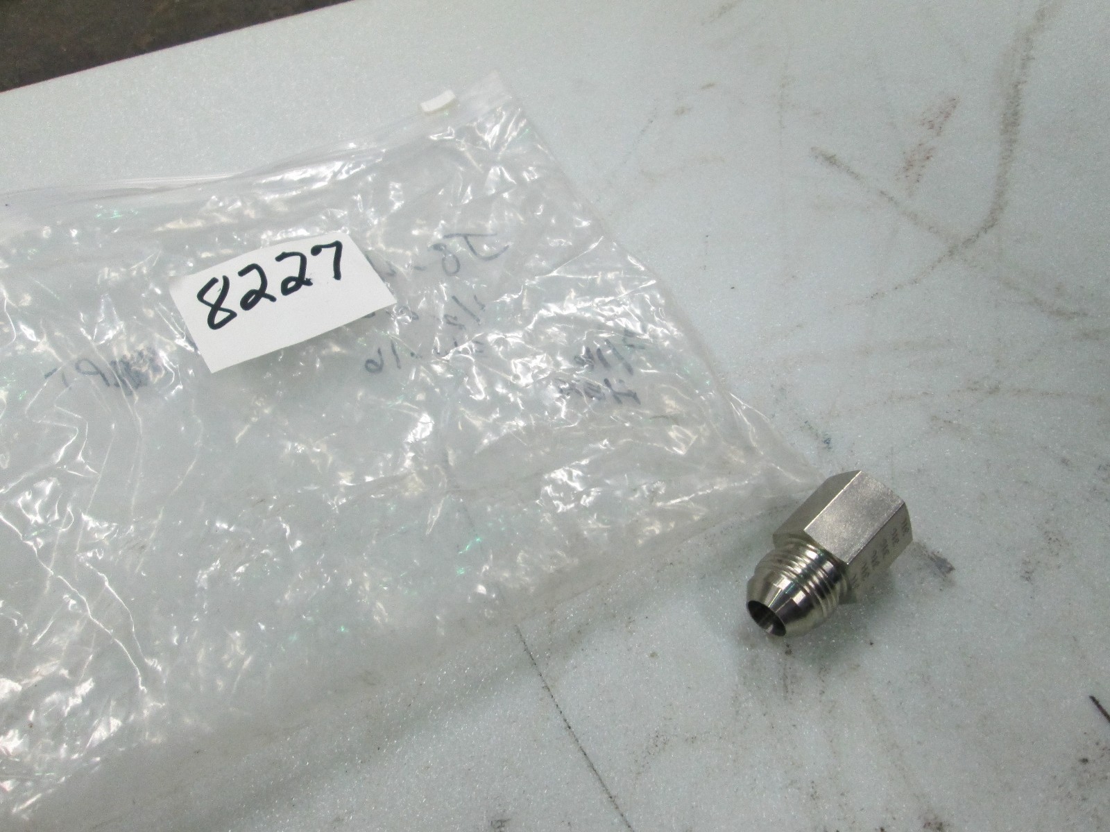 SSP Female Conn P/N J8-4FC 1/2″ 37 Degree Male Flare X 1/4″ FNPT 316 S/S (NEW)