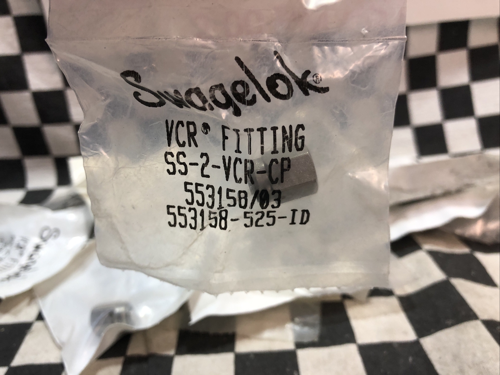 SWAGELOK CAP VCR 1/8″, SS-2-VCR-CP, SS2VCRCP, LOT OF 18, SHIPSAMEDAY#1608A55