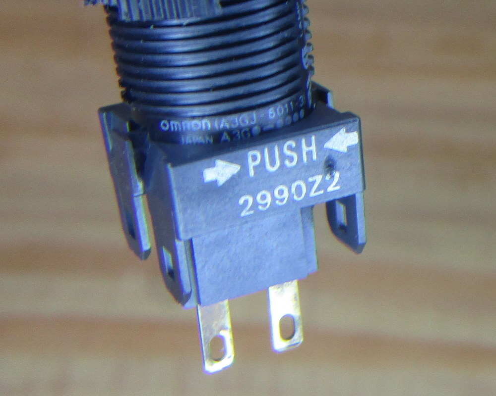 Omron A3GJ-6011-3 Pushbutton Red W/Base