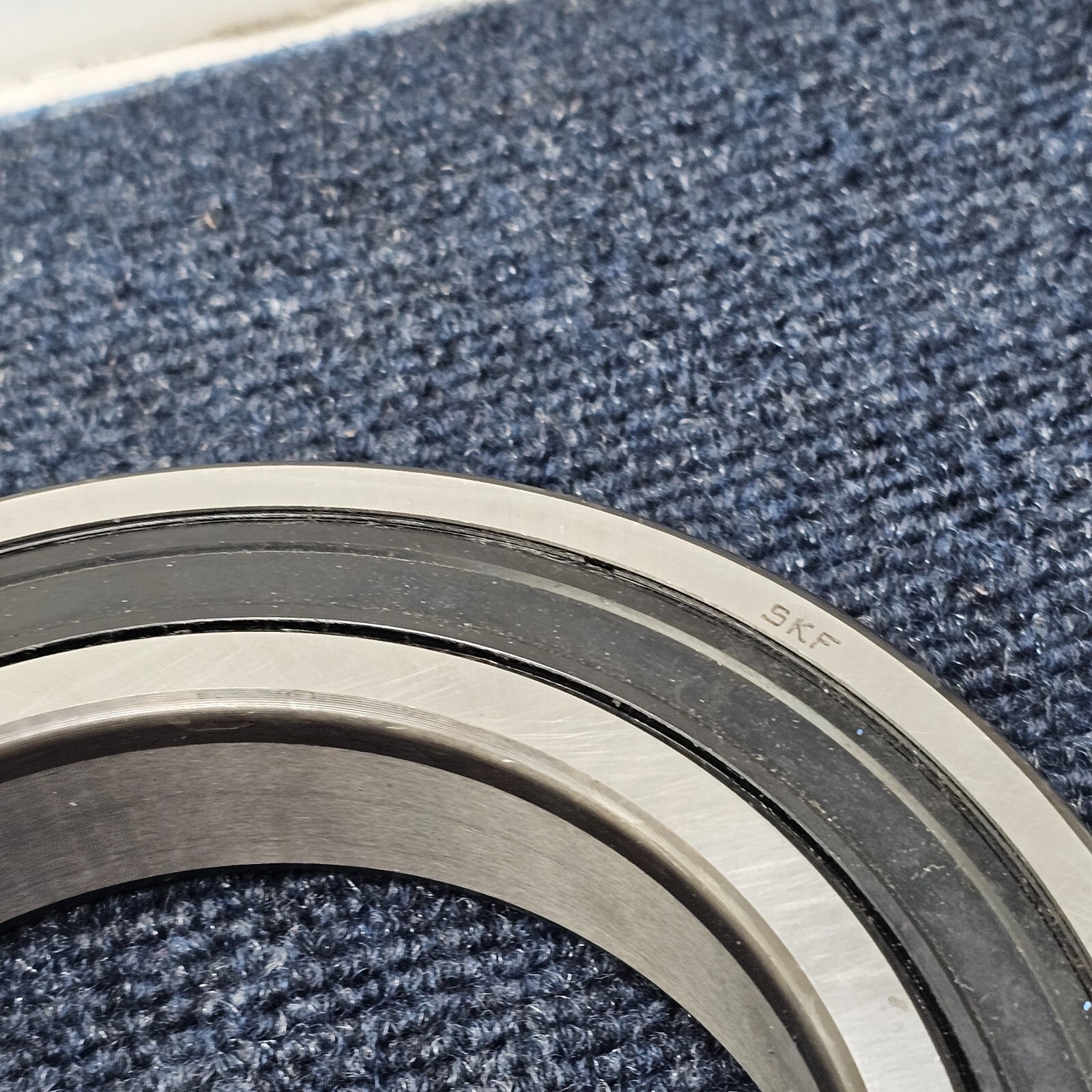 SKF Explorer 6022 -2RS1 22 104u Deep Groove Ball Bearing