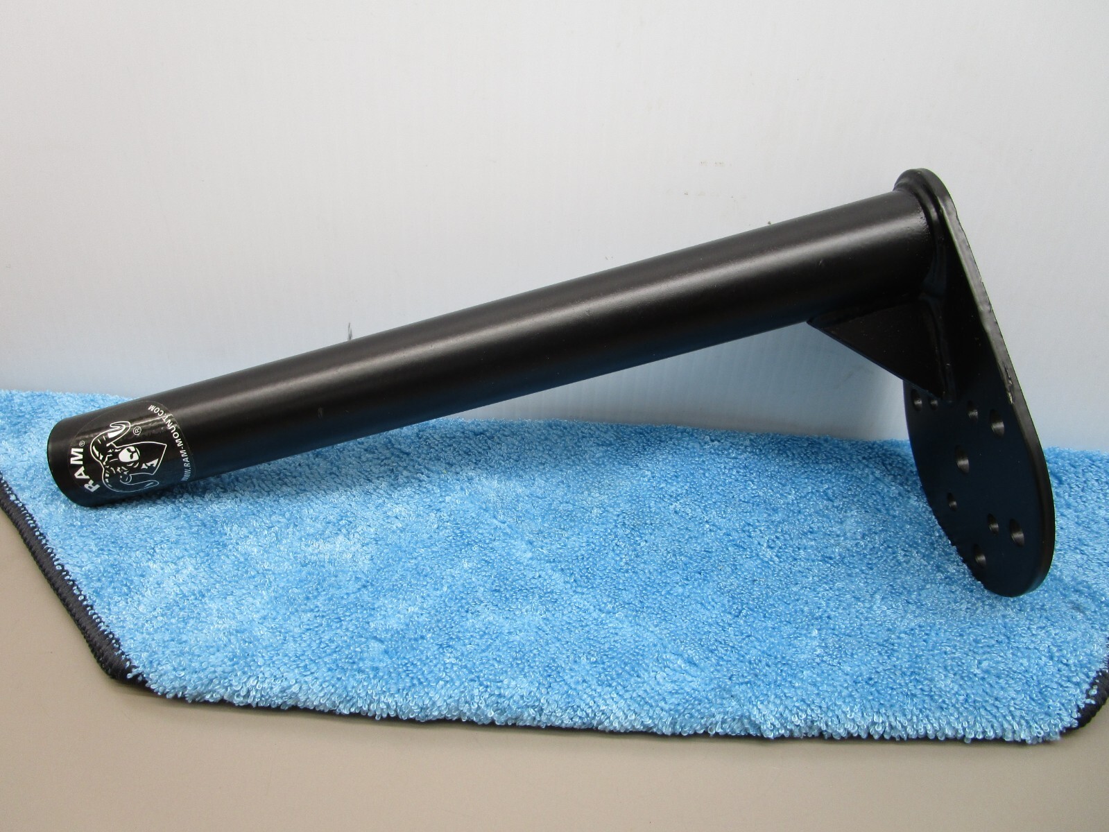 RAM Mount RAM-VP-TTMF12U 12″ Upper Pole with Flange POLE ONLY