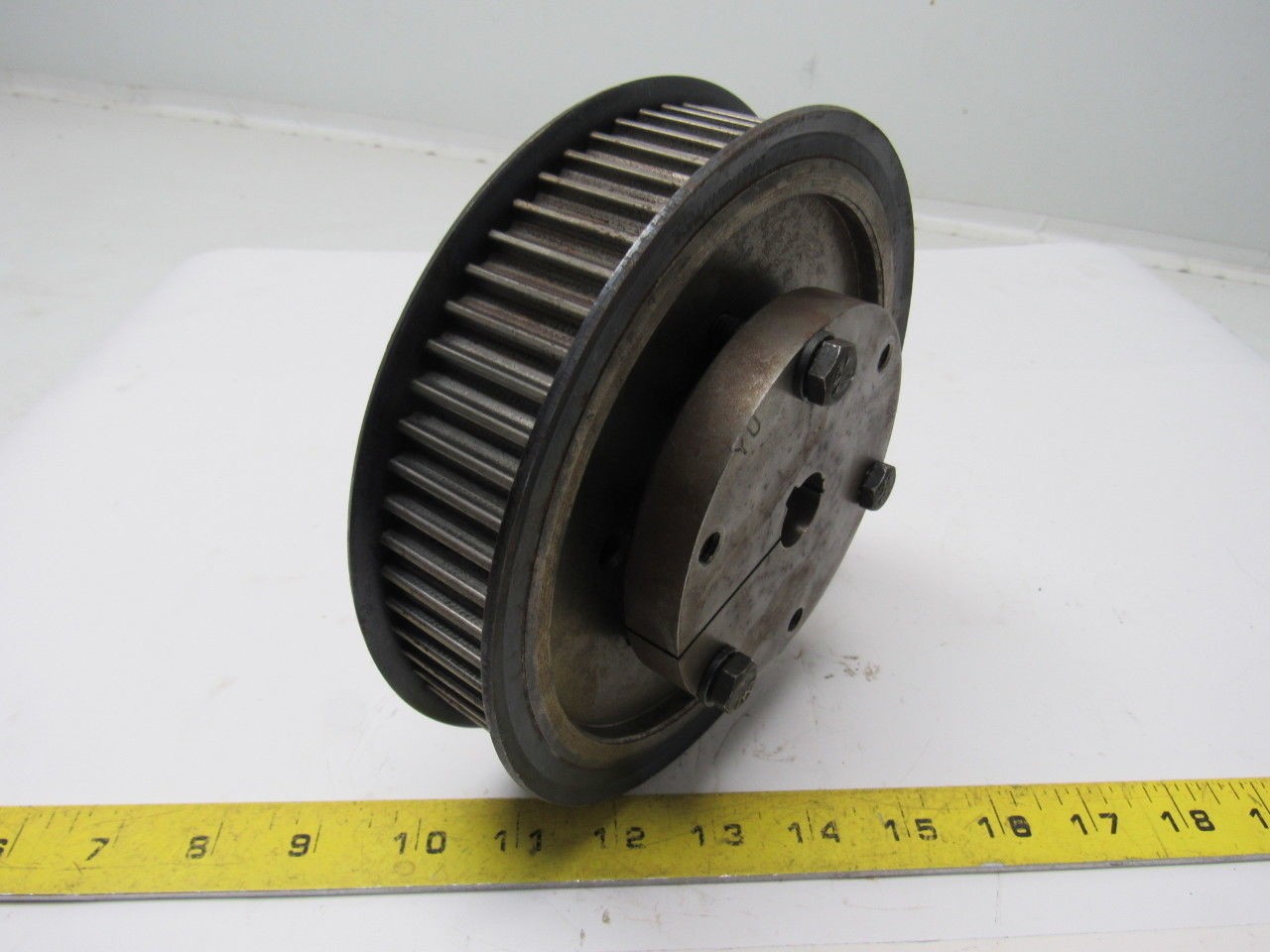 Martin P648M30-SK Polychain Sprocket 8mm Pitch 64-Tooth W/5/8″ Bore Bushing