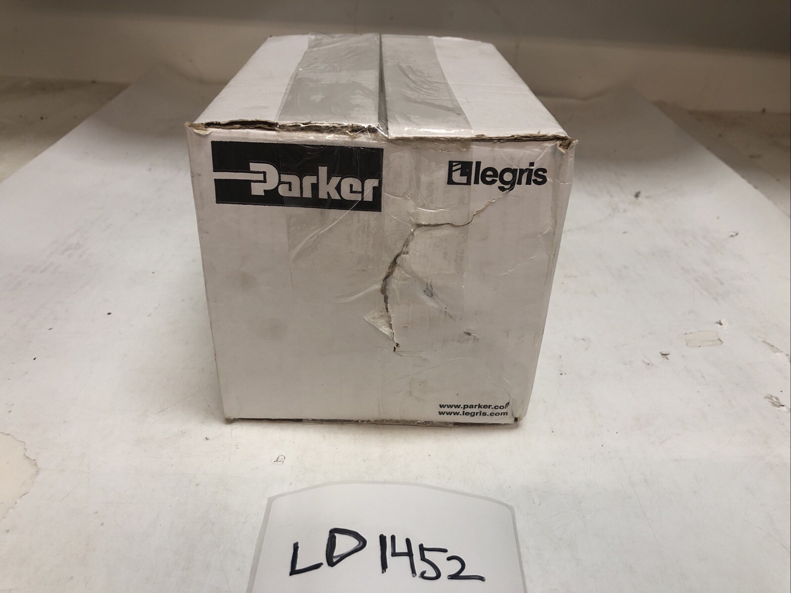 1 New Parker legris Closed DBL Axle Valve 4203-40-50-20,11/2 NPT X 1” 1/2 NPT