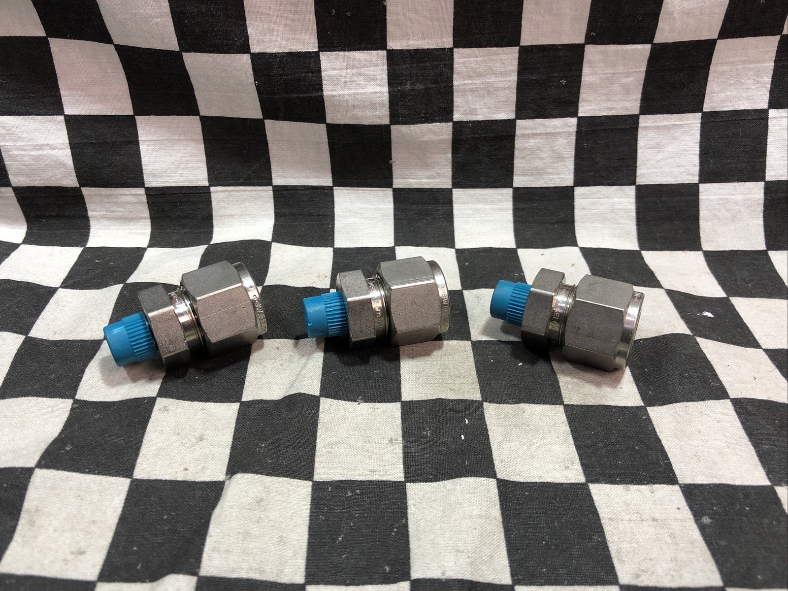 SWAGELOK Male Connector 1/2″ TUBE X 1/8″ NPT, SS-810-1-2, LOT OF 3 #122Q15