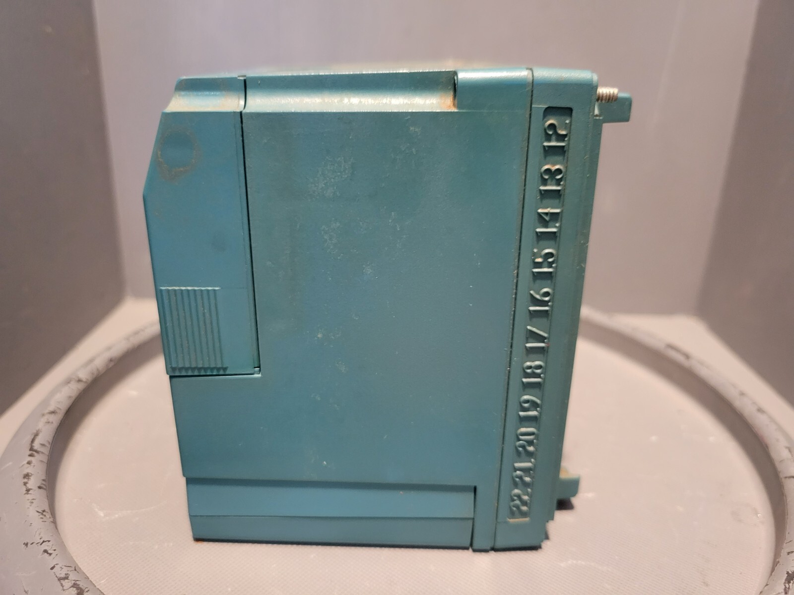 Honeywell Ultraviolet Flame Amplifier, BROKEN RESET, RM7890 A 1015