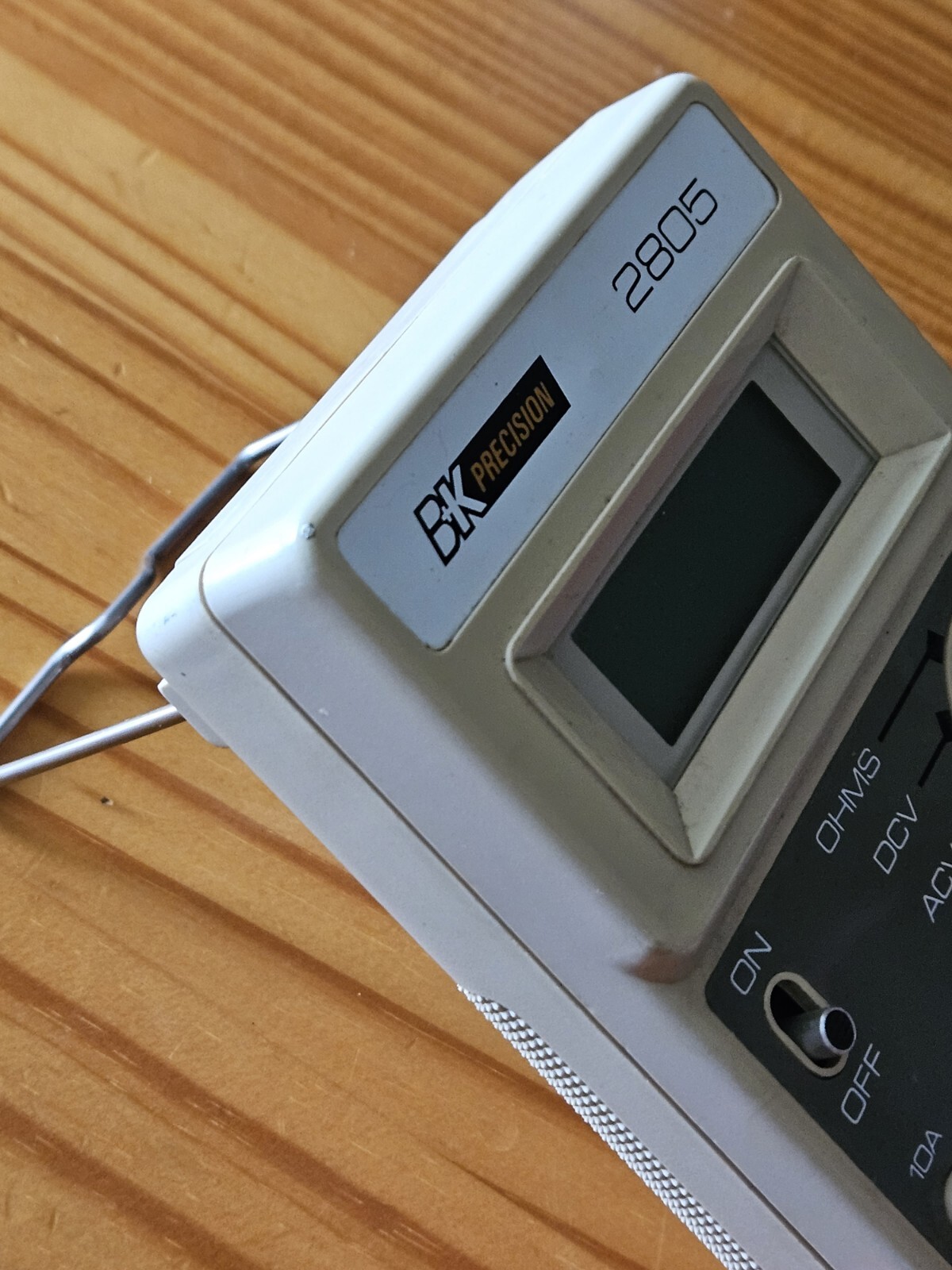 BK PRECISION 2805 DIGITAL MULTIMETER Tested Turns On VF9