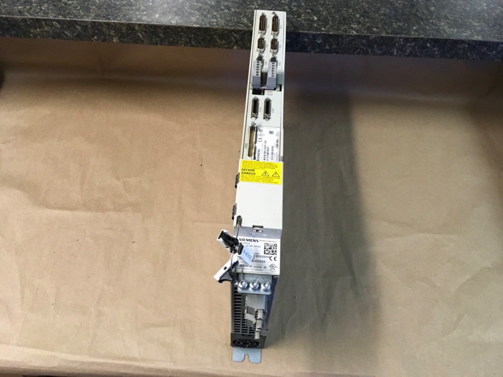 SIEMENS 6SN1123-1AB00-0AA2 SIMODRIVE LT-MODUL 2X15A / 6SN1118-0DK23-0AA2 (KB)