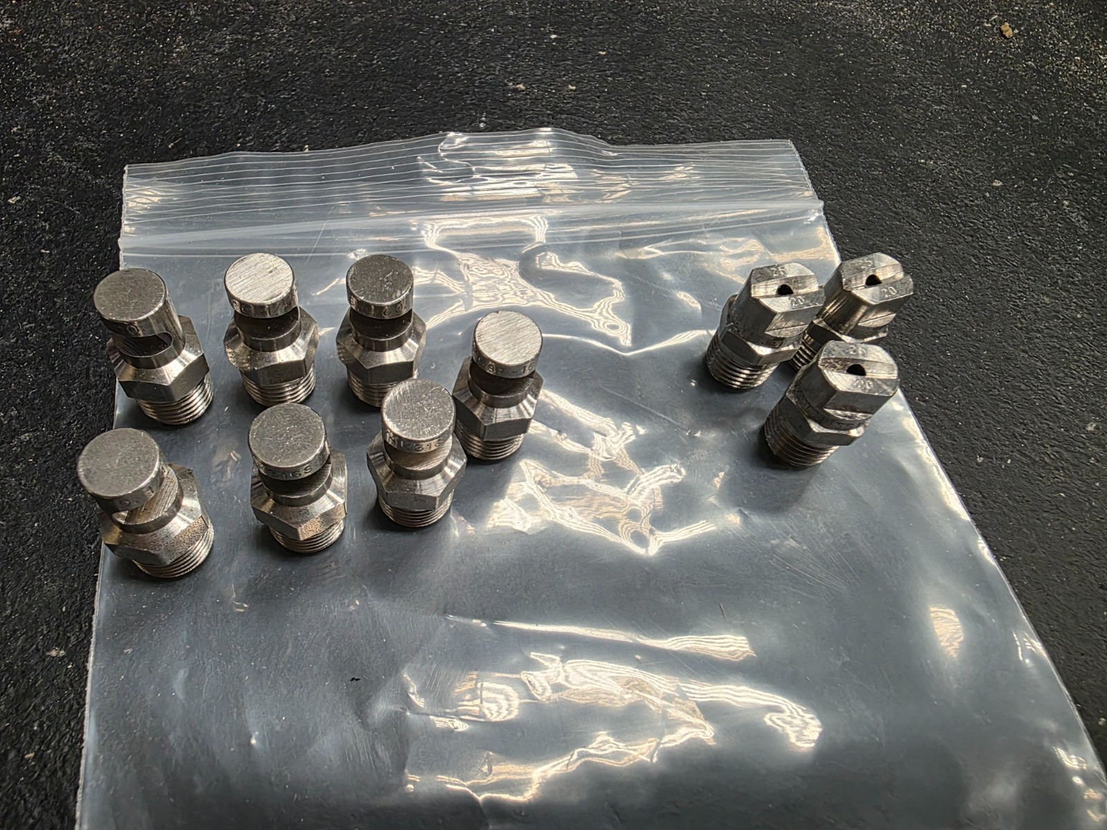 Lot of 10 Spraying Systems Stainless Steel Spray Nozzles H1/4U & 1/4K316