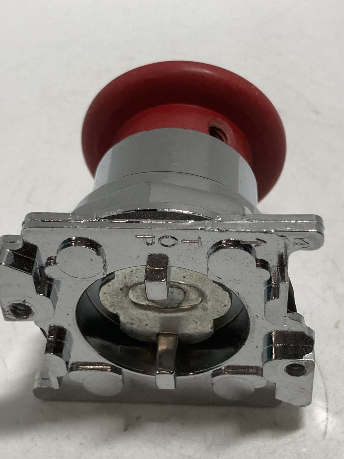 CUTLER HAMMER 10250T32R PUSHBUTTON OPERATOR RED MUSHROOM