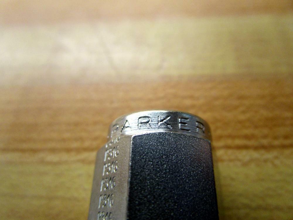 Parker 316UHEW Bulkhead Union Coupling