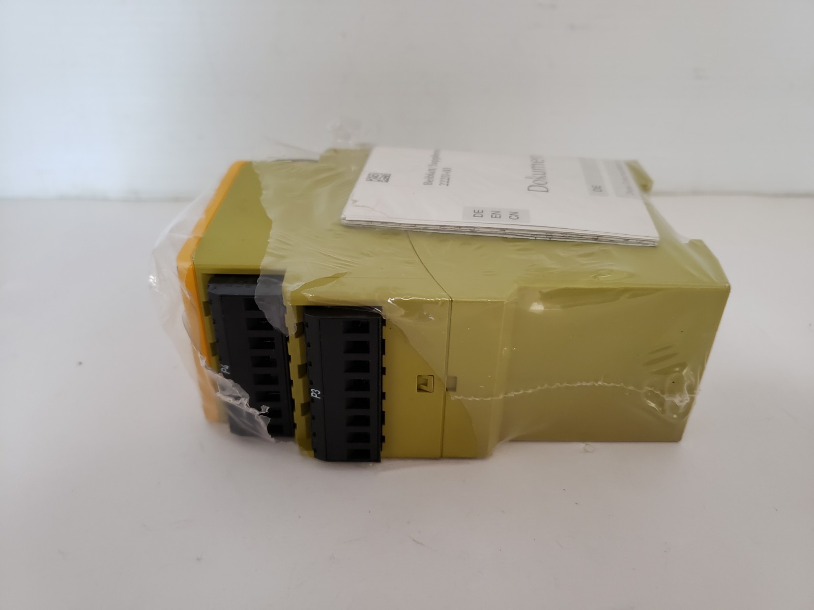 PILZ PNOZ X8P SAFETY RELAY 24 VDC 3N/O 2N/C 2S0 (777760) NIB