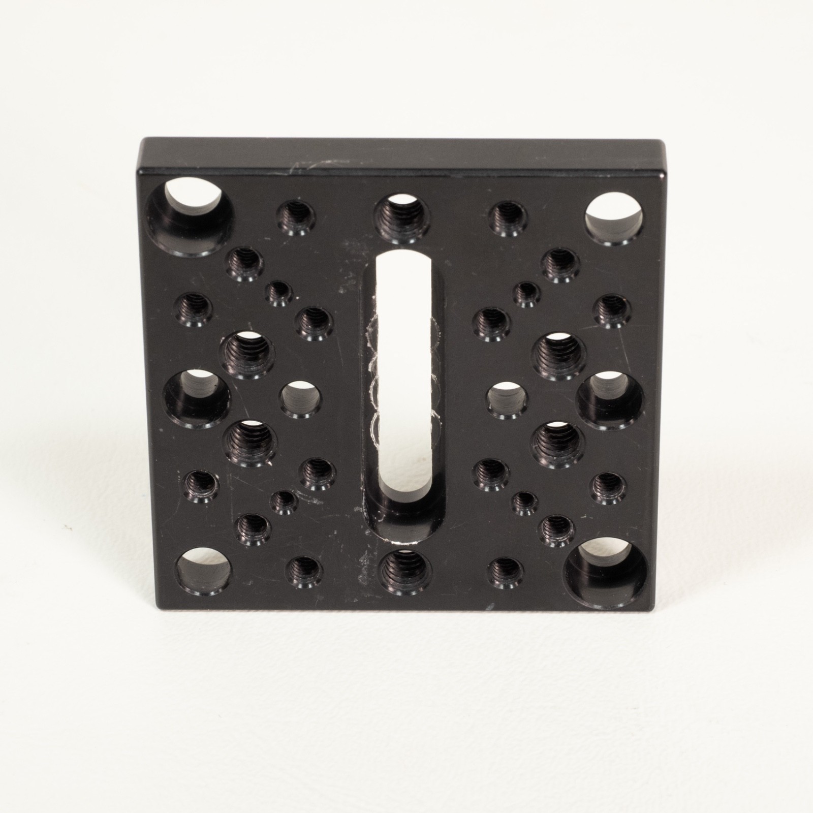 THORLABS UBP2 Universal Base Plate 2.5″ x 2.5″ x 0.38″ Imperial