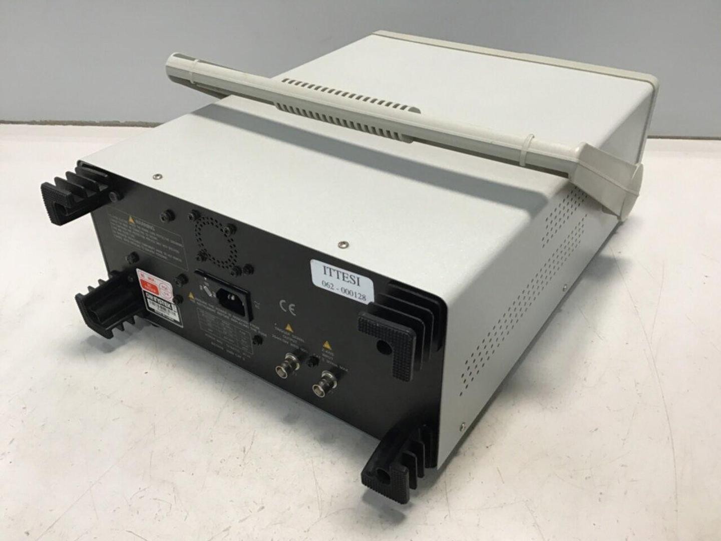 GW INSTEK Oscilloscope GOS-6112 Used #119524