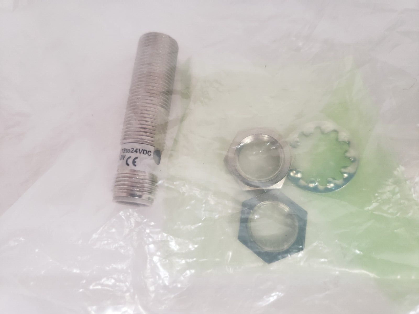 OMRON E2E-X3D2-M1 PROXIMITY SENSOR 12-24VDC NIB