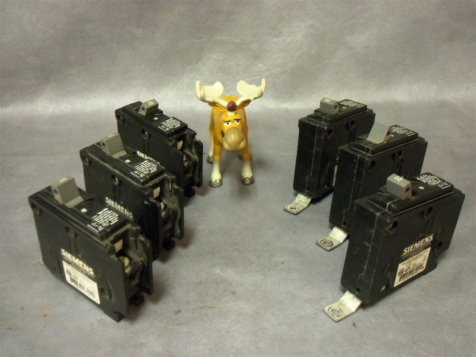 Siemens B120HH 60Hz 20A 3 Poles 120/240V Lot of 6