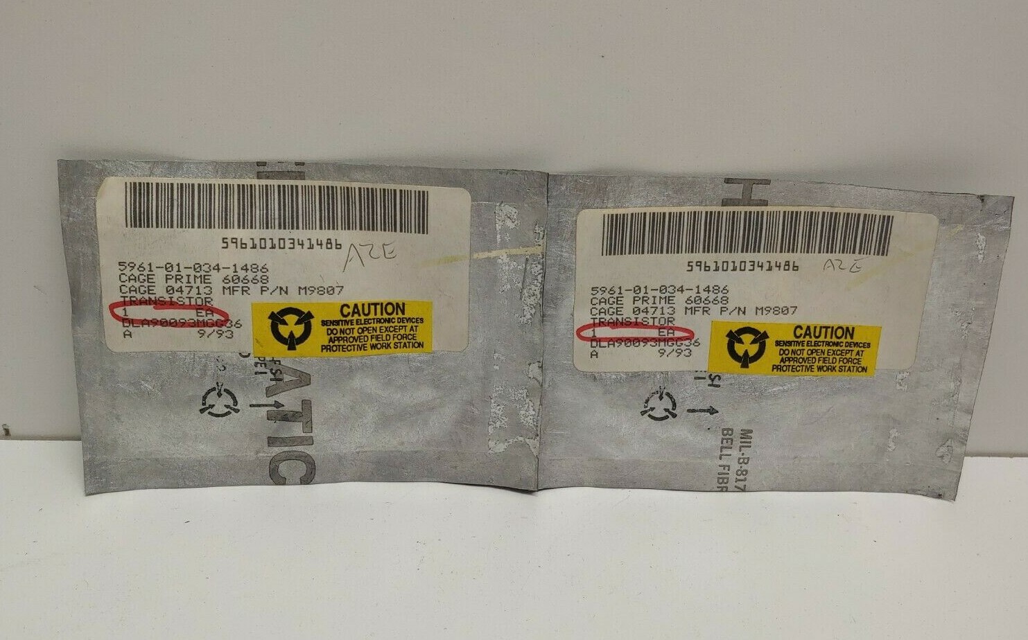 LOT OF 2 NEW! MIL-SPEC FREESCALE TRANSISTORS 5961-01-034-1486 M9807
