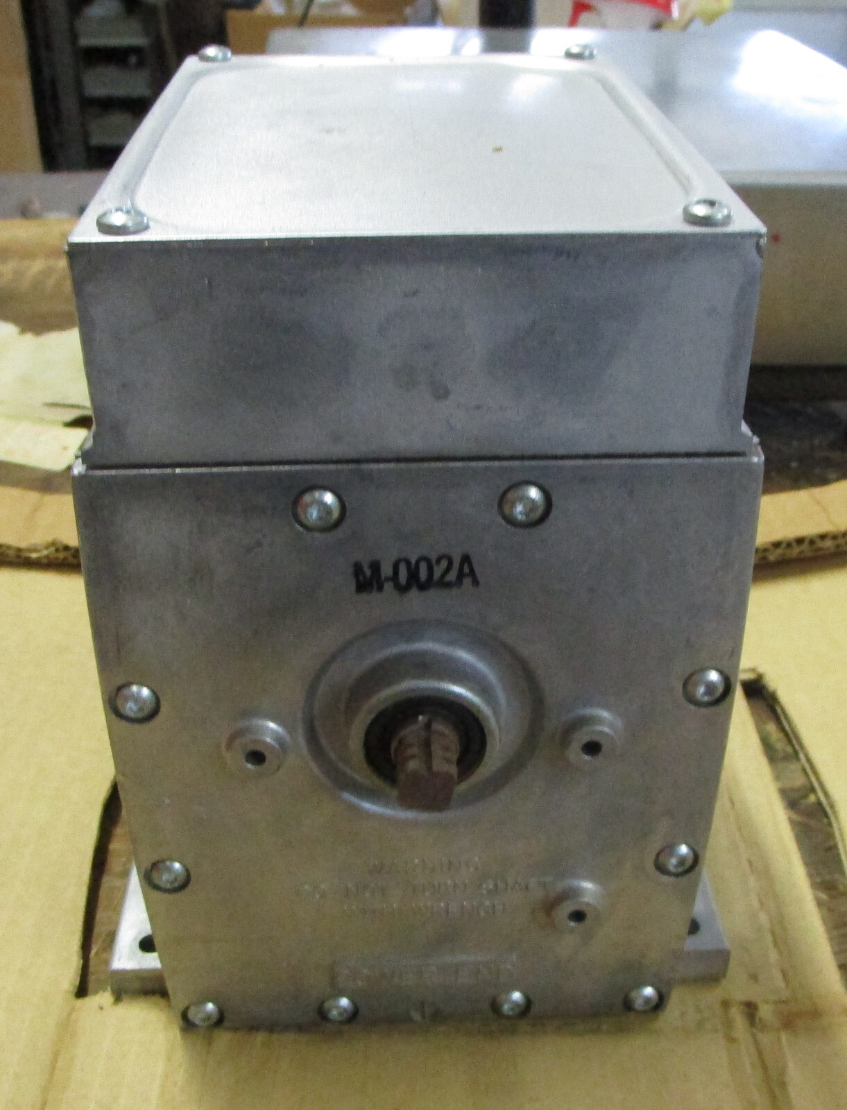 Honeywell Modutrol Motor M745A1011 24V 50/60Hz 28W 1.4Amp New Surplus H5