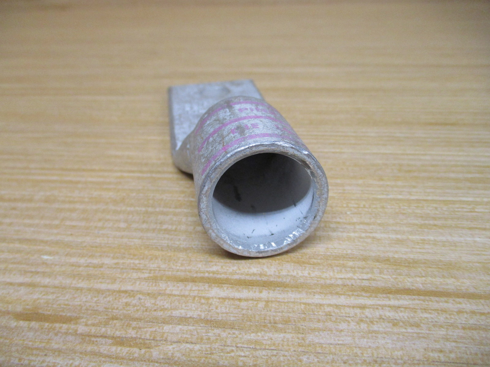 Burndy YA38L2NTCFX Compression Lug