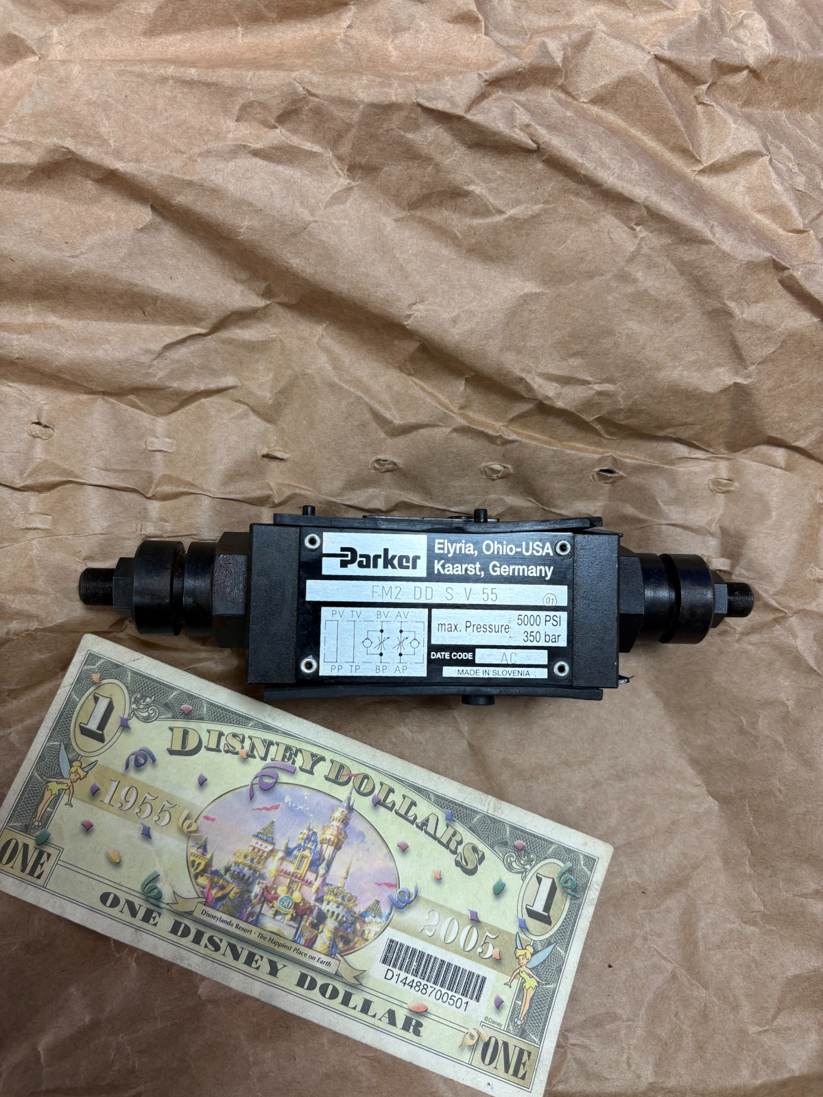 FM2 DD S V 55 NEW PARKER VALVE