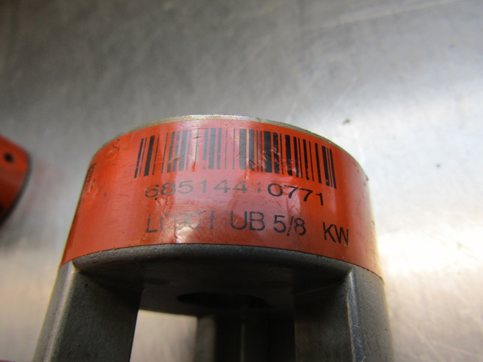 Lovejoy L-090 .625″ Hub 68514410771 Lot of 2 w/ Insert!