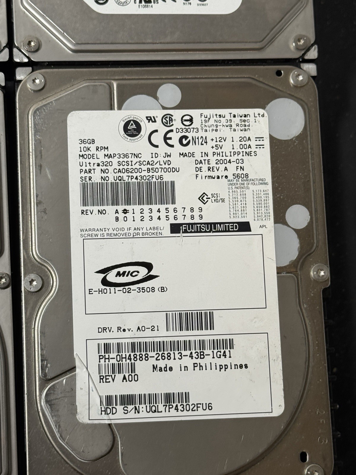 Lot of 12 Hard Drives Seagate WD Maxtor Fujitsu + Brackets UNTESTED