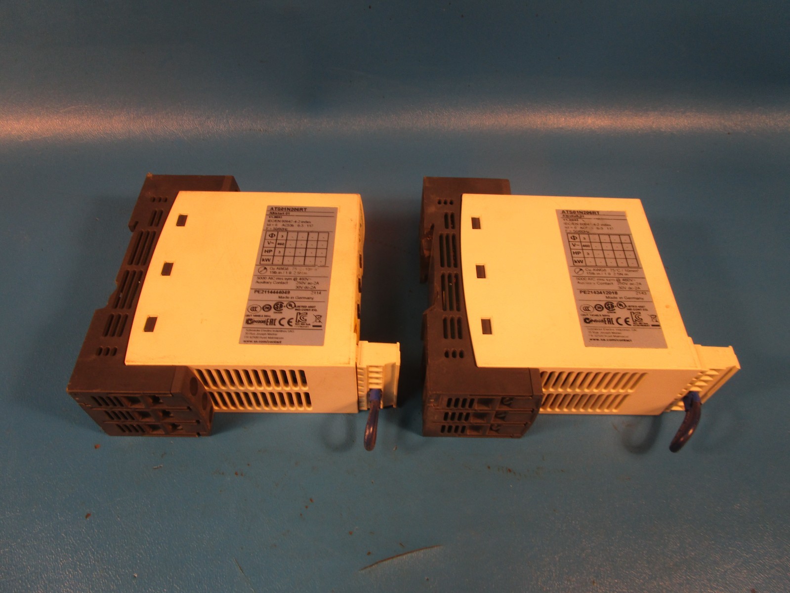 LOT OF 2 USED Schneider ATS01N206RT, Altistart Soft Starters, Soft Start / Stop