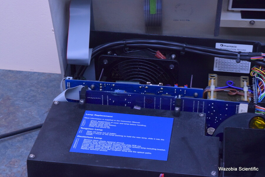 PHARMACIA LKB BIOCHROM ULTROSPEC III MODEL 80-2097-68 UV VISIBLE SPECTROPHOTOMET