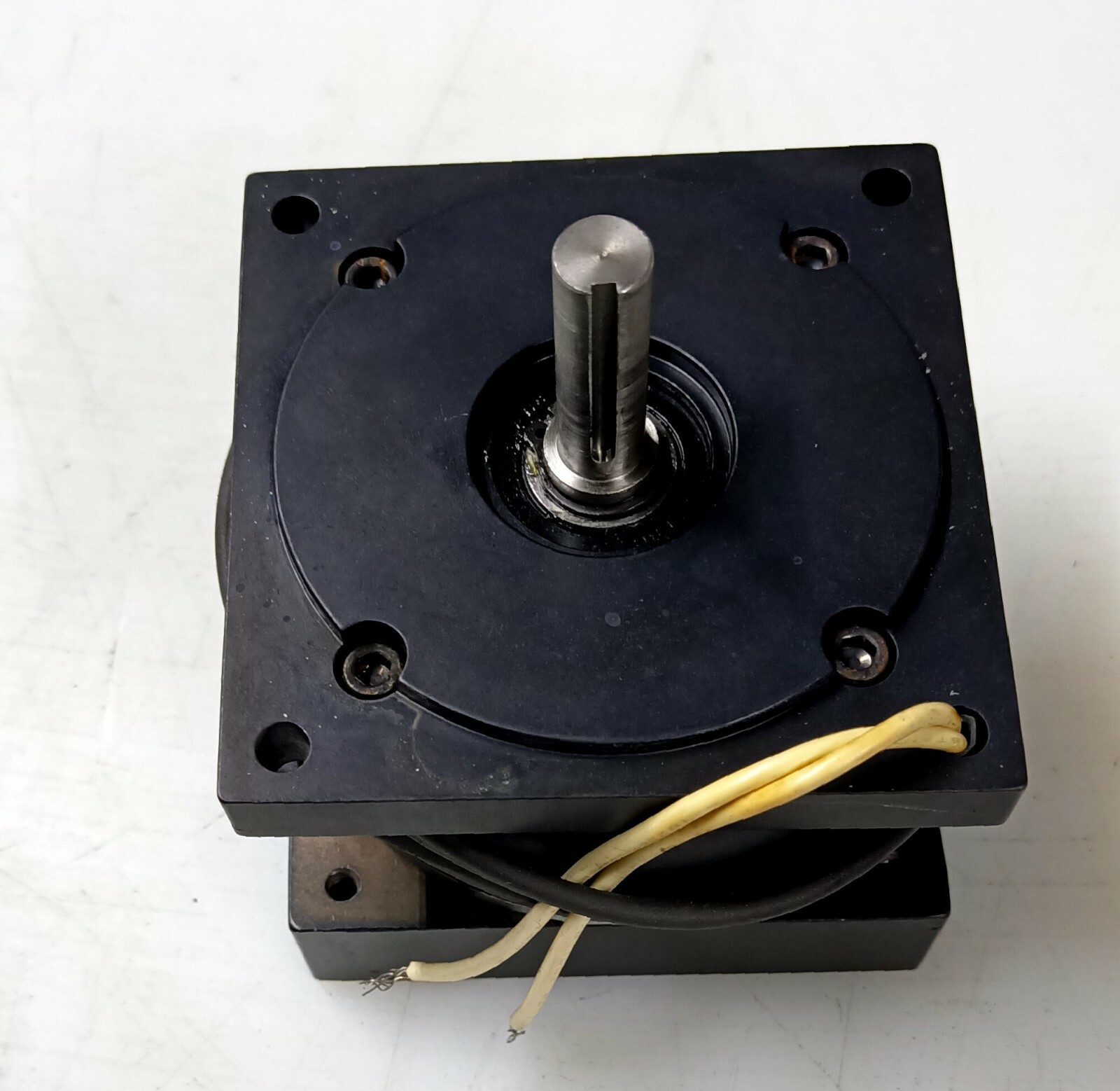 INERTIA DYNAMICS LLC 8934-2651 SERVO BEARING BLOCK BRAKE (24 VDC)