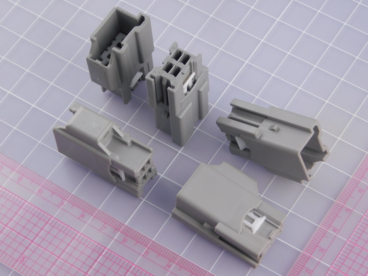 Lot of 541 YAZAKI 7282-5531-40 YES/YESC Kaizen Connector 1.5X0.8 4P Male