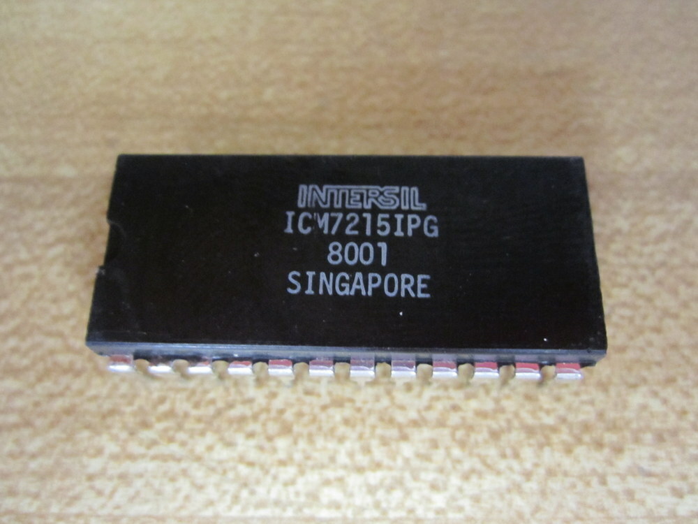 Intersil ICM7215IPG Integrated Circuit 8001 (Pack of 3)